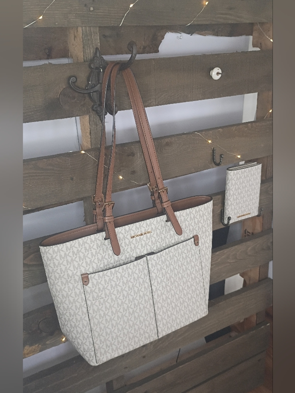 *NWT* MK Signature Set - Vanilla Double Pocket Tote & Matching Wallet